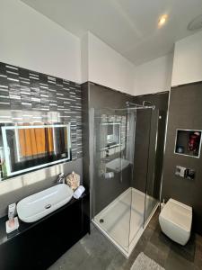 Koupelna v ubytování Luxury Family Room With Private bathroom in the heart of Edinburgh