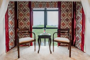 Posezení v ubytování The CheRiz Boutique