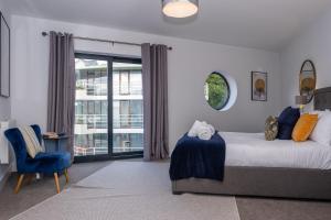 Ένα ή περισσότερα κρεβάτια σε δωμάτιο στο 3 Rockham - Luxury Apartment at Byron Woolacombe +23 φωτογραφίες
