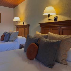 Postel nebo postele na pokoji v ubytování Hotel El Paraiso + 37 fotografií