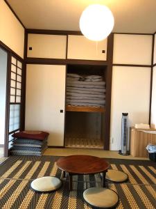 Posezení v ubytování shiamoterrace 小田原鴨宮