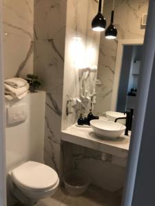 Kúpeľňa v ubytovaní Apartment + 8 fotografií