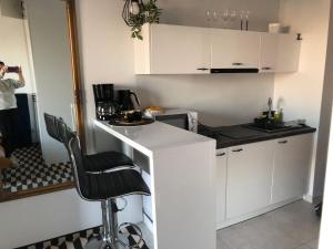Kuchyňa alebo kuchynka v ubytovaní Apartment