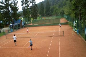 Tenis a/nebo squash v ubytování Widokowe Wzgórze nebo okolí