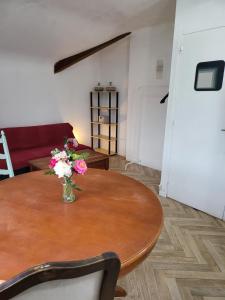 Gallery image of Spacieux appartement de 70m2 au coeur de la Patte d'Oie d'Herblay sur Seine in Montigny-lès-Cormeilles