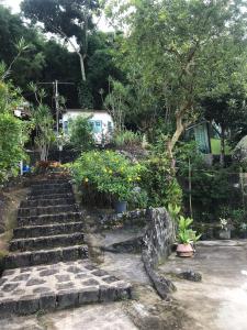 Um jardim em Pousada Canto do Mar Ilha Grande