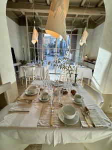 Reštaurácia alebo iné gastronomické zariadenie v ubytovaní B&B A Piazza del Gesù