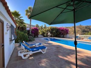 Bazén v ubytování Villa in Andalusia with Private Pool & Sea Views nebo v jeho okolí