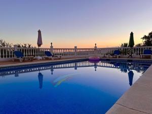 Bazén v ubytování Villa in Andalusia with Private Pool & Sea Views nebo v jeho okolí
