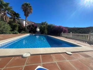 Bazén v ubytování Villa in Andalusia with Private Pool & Sea Views nebo v jeho okolí