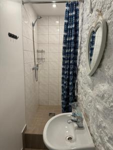Koupelna v ubytování Süda Hostel