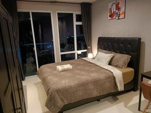 Gallery image of Classic Studio Puri Mansion Apartment Kembangan in Jakarta