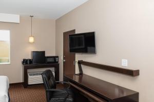 TV a/nebo společenská místnost v ubytování Courtyard by Marriott Odessa