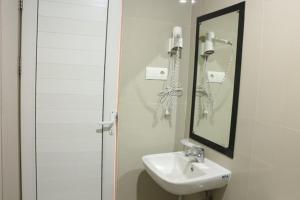 Vannituba majutusasutuses CREW EXPRESS Hotel