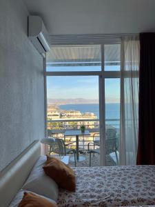 Postel nebo postele na pokoji v ubytování Apartamento Torre de la Roca Torremolinos
