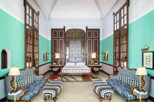 Postel nebo postele na pokoji v ubytování JW Marriott Phu Quoc Emerald Bay Resort & Spa