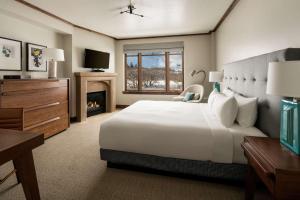 Postel nebo postele na pokoji v ubytování Hyatt Centric Park City + 37 fotografií