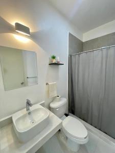 O baie la Hermoso Departamento Kibira Playa del Carmen