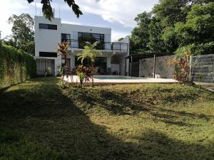 Zahrada ubytování Casa BOSQUE LUCIERNAGAS