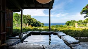 Landskap semula jadi dekat dengan ryokan