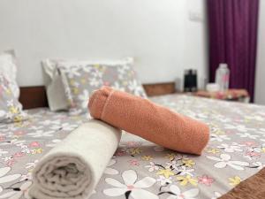 Letto o letti in una camera di Maa vaishno paying guest house