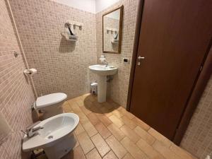A bathroom at Locanda Fosca Umbra
