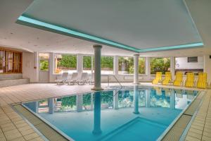Bazén v ubytování Hotel Erika nebo v jeho okolí