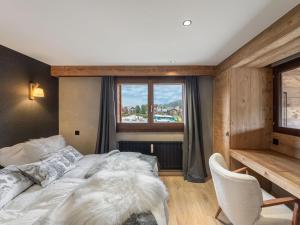 Posteľ alebo postele v izbe v ubytovaní Duplex lumineux à Megève, proche télécabine du Jaillet, 2 chambres en suite, parking, casier à ski - FR-1-569-77