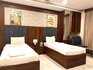 Galeriebild der Unterkunft HOTEL JBS Minerva Grand in Khammam