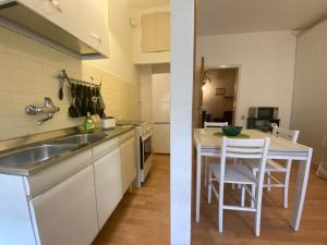 Dapur atau dapur kecil di Urban Nest- il Cammino