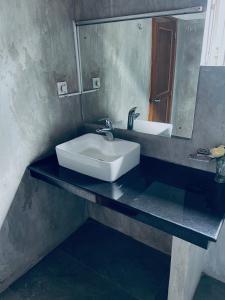 Ένα μπάνιο στο Lake Side Bliss