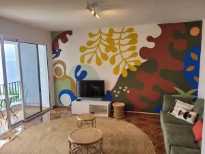 Χώρος καθιστικού στο Melro's Place by Stay Madeira