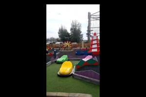Kawasan permainan kanak-kanak di Whitehouse Leisure Park