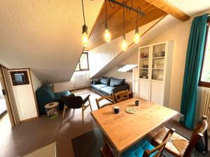 Posezení v ubytování Studio confort à Méaudre - Ski & parking privé - FR-1-737-88
