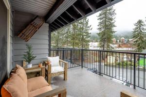 Balkón nebo terasa v ubytování Powder & Pines Luxury Suite