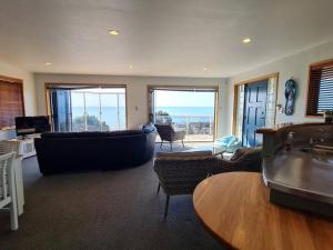 Et opholdsområde på Beachfront on Wanaka Terrace