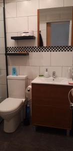Kúpeľňa v ubytovaní Casa Los Cerezos + 27 fotografií