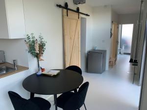 Fotografie z fotogalerie ubytování Prachtige gastsuite in Ranst "Studio 34" v destinaci Ranst