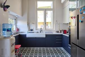 A kitchen or kitchenette at 1906 Citygarden