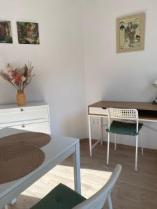 Fotografie z fotogalerie ubytování Sophie Studio - Top center, Cozy & Work-Friendly near AUBG, Free streaming platforms v destinaci Blagoevgrad