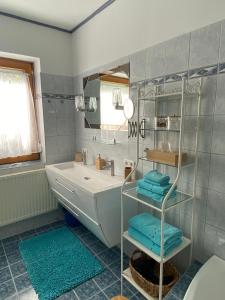 Kopalnica v nastanitvi Apartment mit Sauna im Wienerwald - Mödling