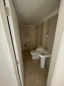 Phòng tắm tại The Majestic Garden Escape +10 ảnh