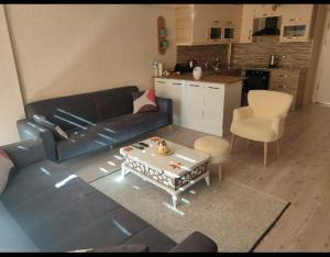 Kuchyň nebo kuchyňský kout v ubytování Eryaman, Wide Luxury Rezidance