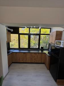 Gallery image of vApartament 2 central in Hunedoara +11 photos
