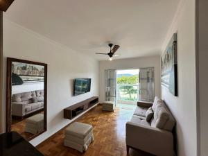 TV a/nebo společenská místnost v ubytování Ap Pé na Areia Vista Parcial Mar