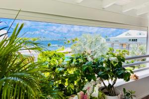 Üldine mäevaade või majutusasutusest Spacious Waterfront 2 Bedroom Condo with 2 Bathrooms, Pool, AC pildistatud vaade