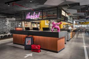 Hostia v ubytovaní Moxy Barcelona