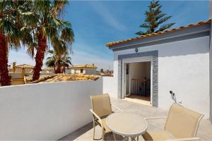 Balkón nebo terasa v ubytování Sucina 3-Bed Villa Sleeps 6 & Pet Friendly
