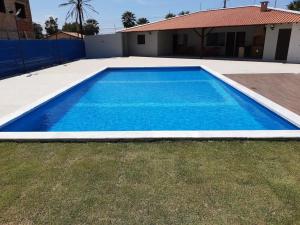 Swimmingpoolen hos eller tæt på Solaris praia, Apê amplo e aconchegante em Luís Correia PI + 9 billeder