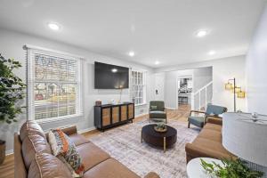 Posezení v ubytování Boho Beauty Newly Remodeled 4BD 3 FULL BATH